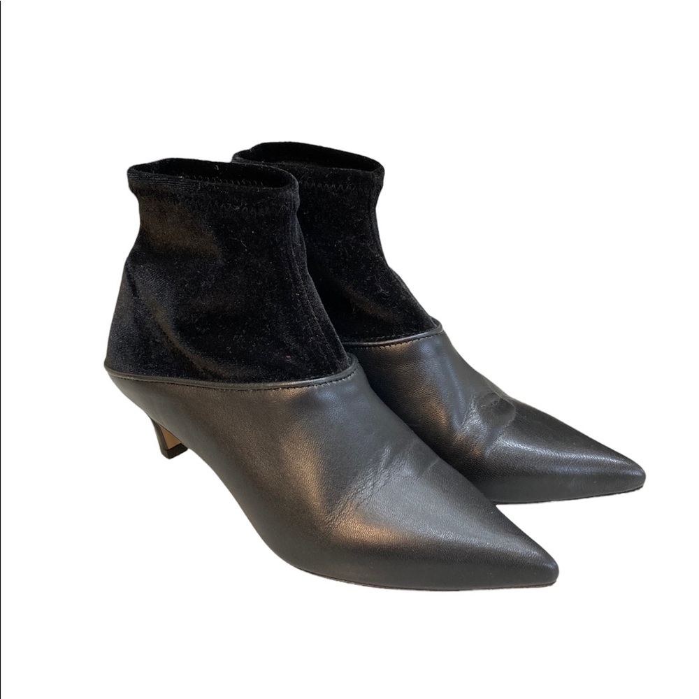 Intentionally Blank Women’s Black Leather Velvet Tizo Booties - Picture 3 of 11